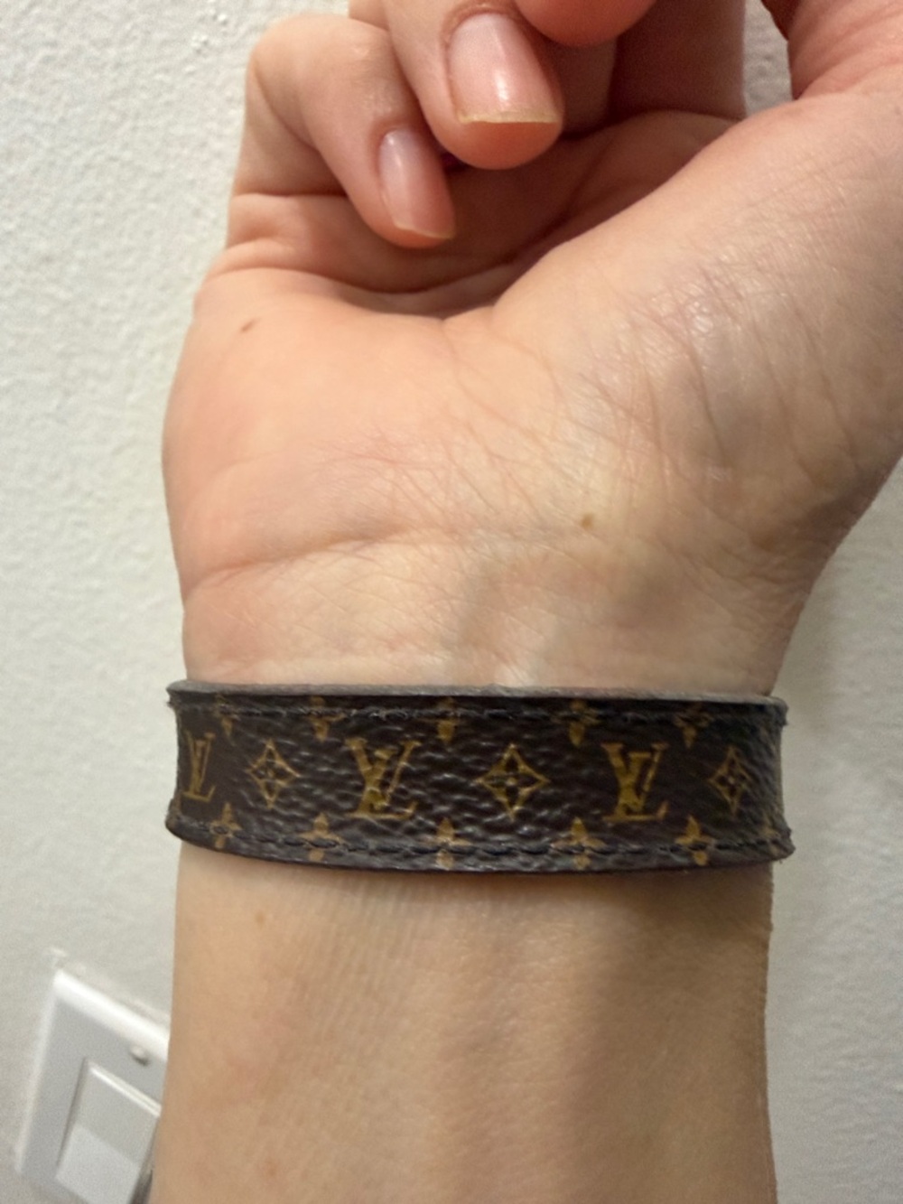 Louis Vuitton Brown Monogram Leather Bracelet with Gold Hardware - Picture 2 of 10